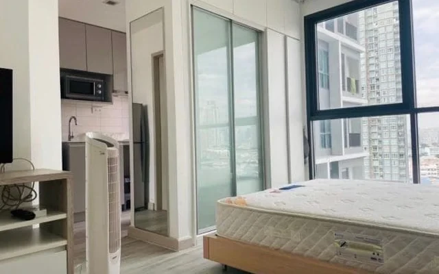 1-BR Condo for Rent, ฿11,000/month, Ideo Mobi Sathorn 0