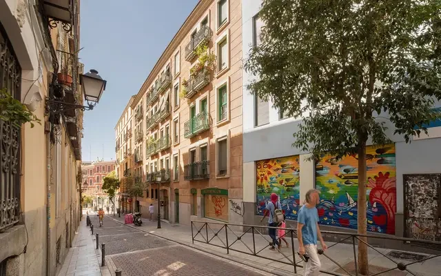 Bright 1-bedroom apartment close to Bilbao metro station 0