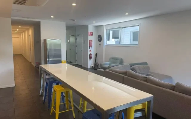 47-51 Munro Street 0