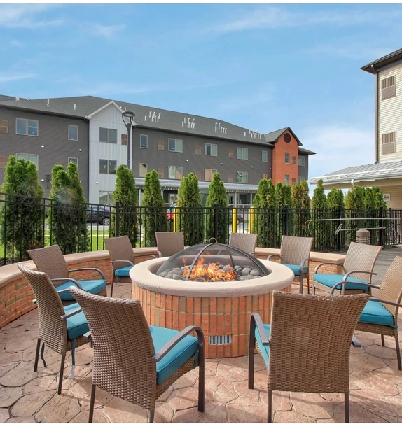 Axis 360 Apartments