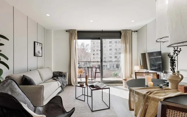 Cervantes - 1 bedroom and pool in Les Corts 0