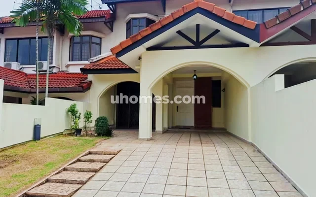 10 Springwood Ave 2
