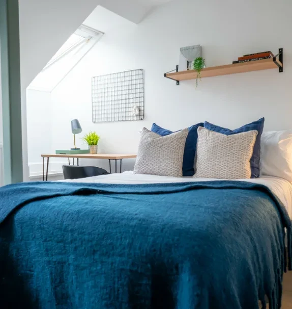 Flat 2, 331 Dickenson Road