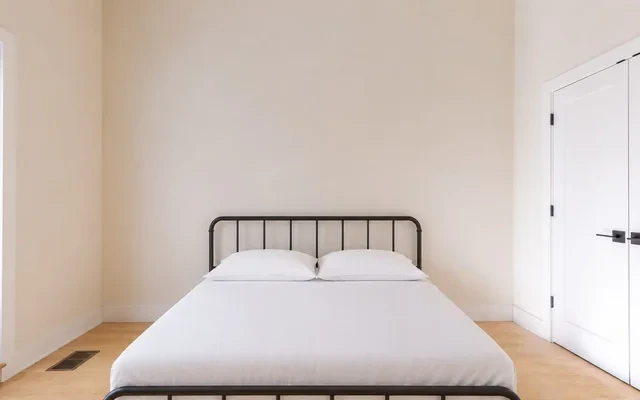 #1719: Columbia Heights - Washington D.C. student accommodation - Full Bedroom B w/ Private Bathroom