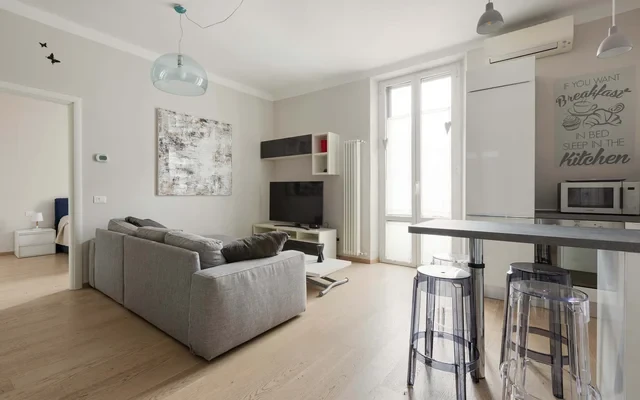 Modern 2 bedrooms apartment Porta Romana 0