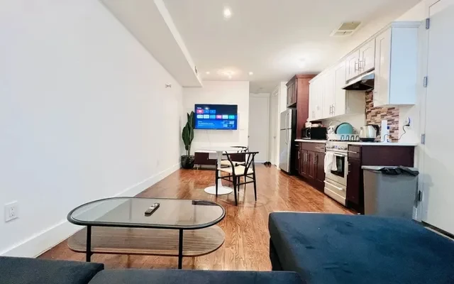 311 Rogers Avenue, New York - 뉴욕 학생 숙소 - 4 bed 2 bath