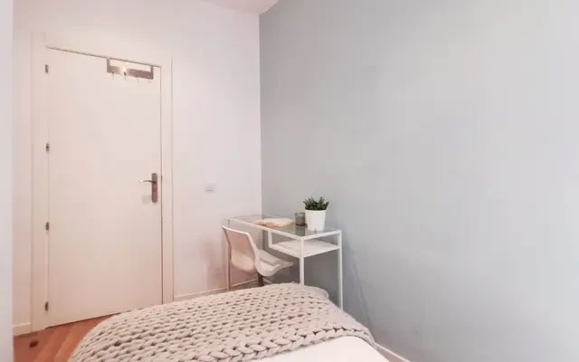 Comodo appartamento in Calle Valencia 1