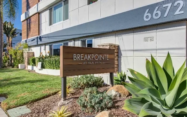 Breakpointe Coronado 1