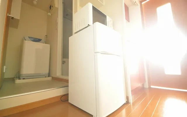 レオパレス加賀 1