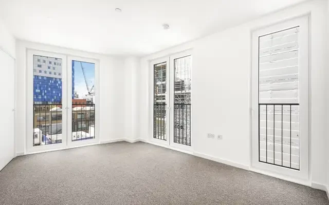 Georgette Apartments, E1 4