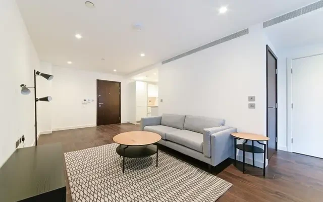 85 Royal Mint Street, London, E1 8ZZ 1