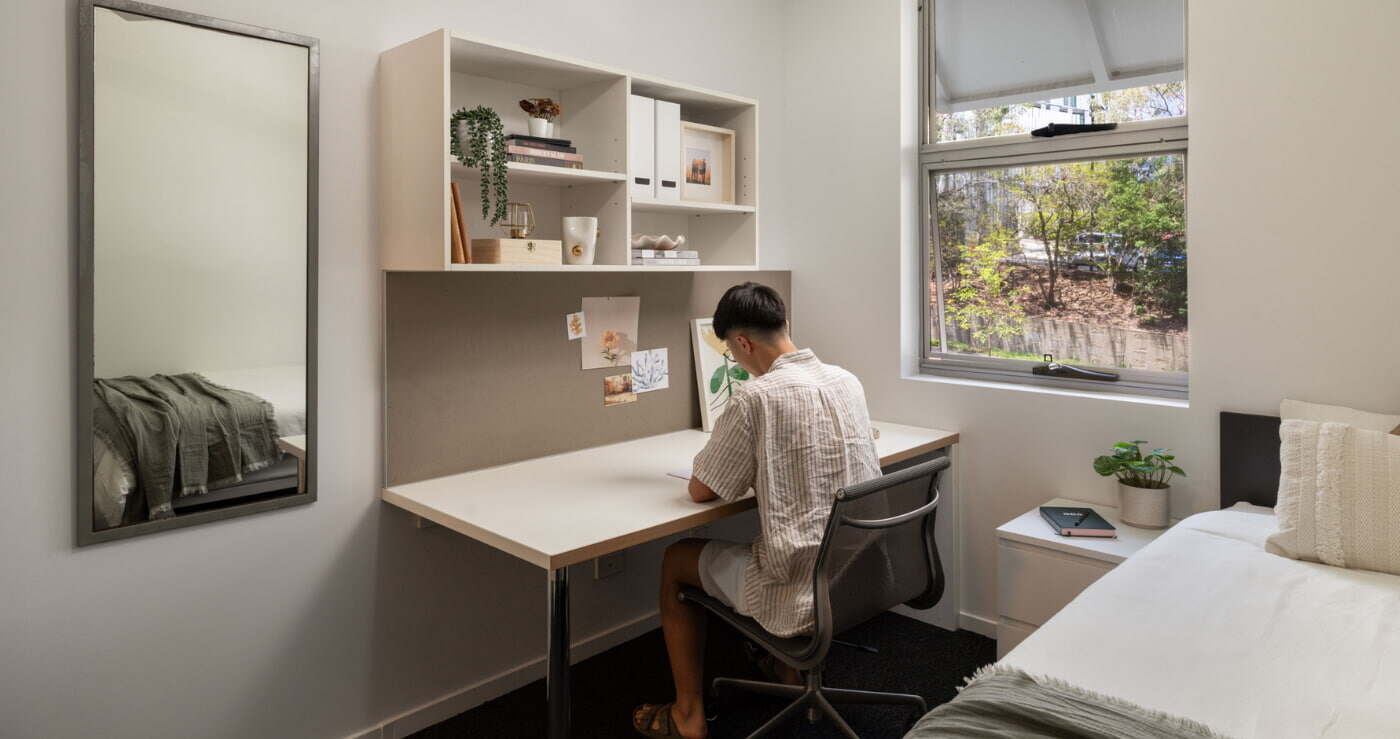 Single Bedroom – 2 share apt