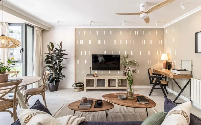 Gaeta - 1 bedroom and shared pool in Rios Rosas 2