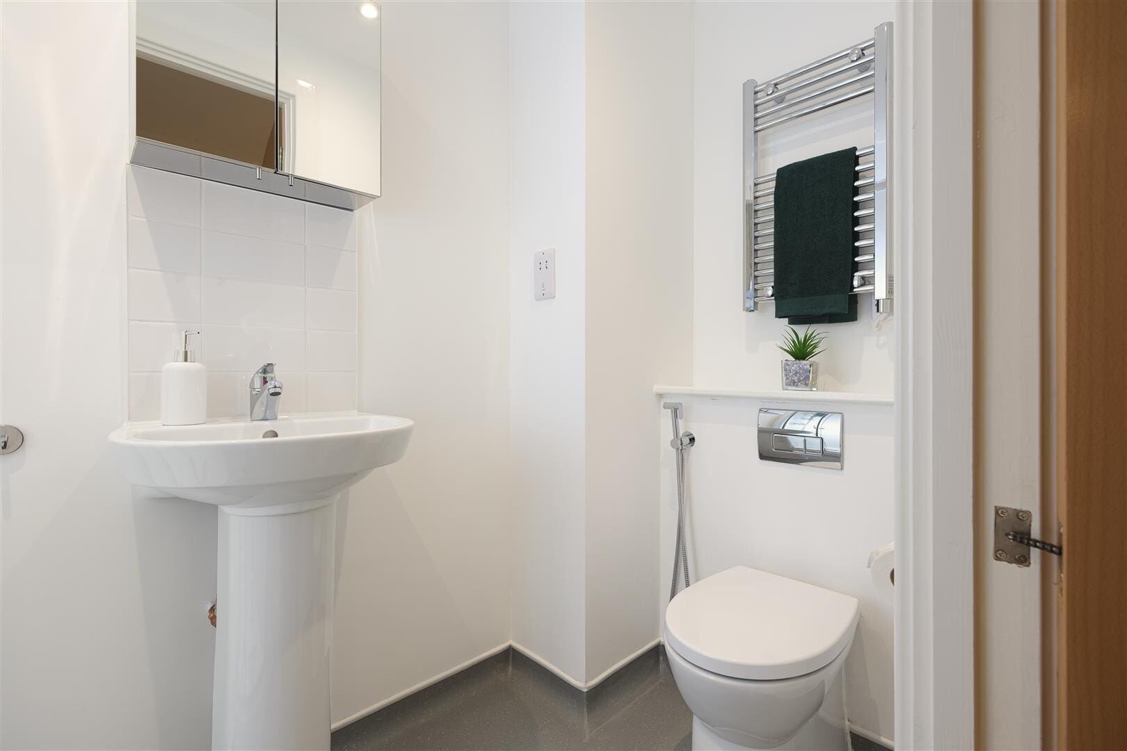 Freeman - Studio Style A03