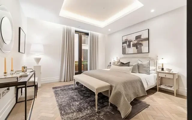 Whistler Square, Chelsea Barracks, Belgravia, London, SW1W 8BW 4