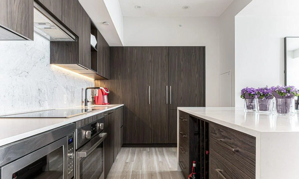 The LakeShore Condos 3