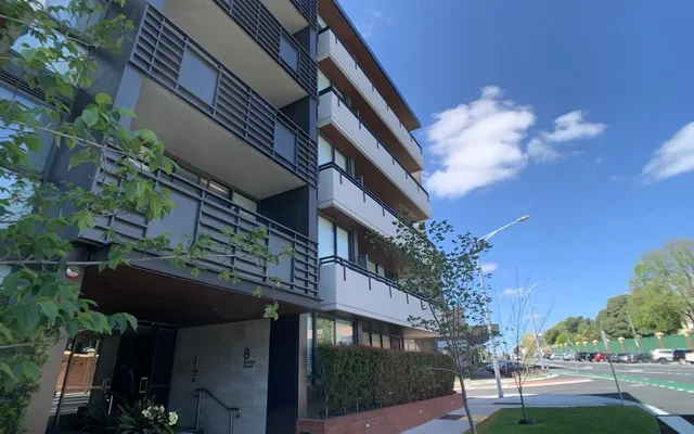 Entire Place·2B2B···Caulfield Village, 8 Bond st Caulfield North 4