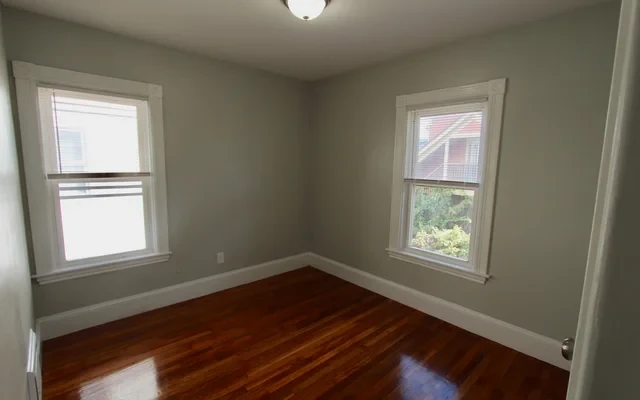 34 Russell st. 3