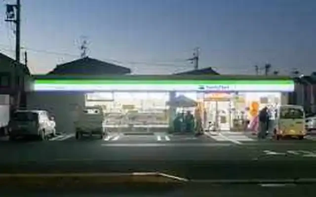 レオパレスＰＥＲＳＩＭＭＯＮ 2