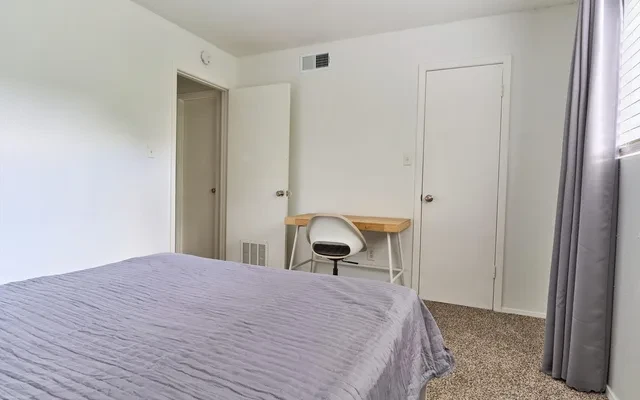 408 West 37th Street 3