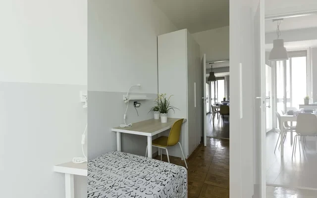 VIA EUSTACHI 11 <br> PRIVATE ROOM S1 1
