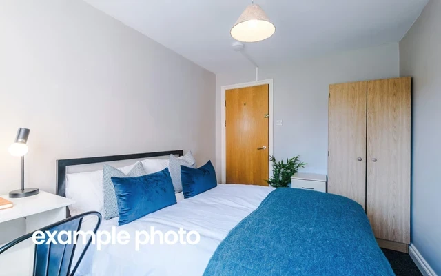 Flat 9, Newton House 3