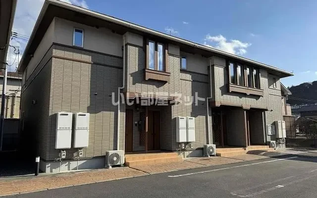 ルミノッサA 2階 - Iwakuni student accommodation