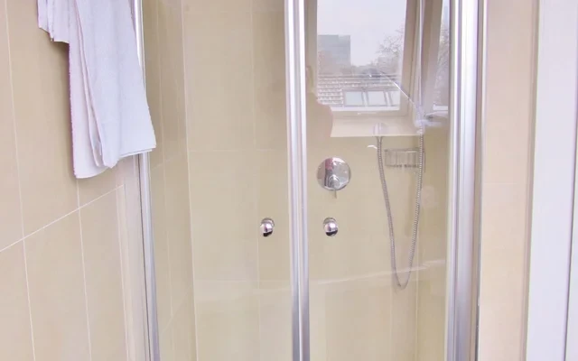 Best Westend: Full-Serviced Elegant Penthouse-Apartement between Park and City Center 3