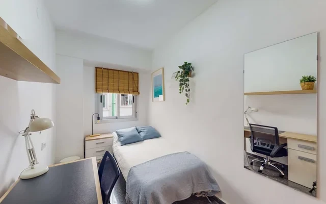 Av. Puerto 81, 5º puerta 39 (4H2B), R2R, VLC 2