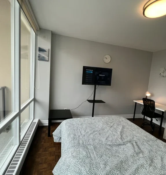 Sky Residence - Walmer Road & St. Clair Avenue West