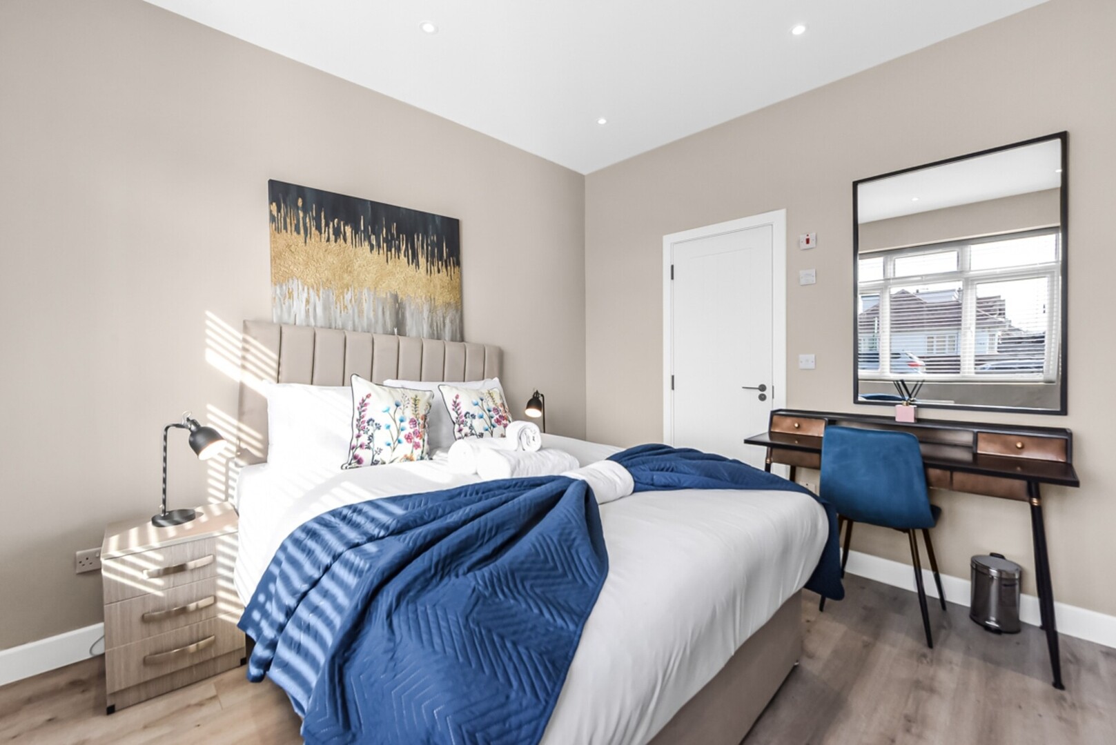 Studio Society – Stay and Connect.