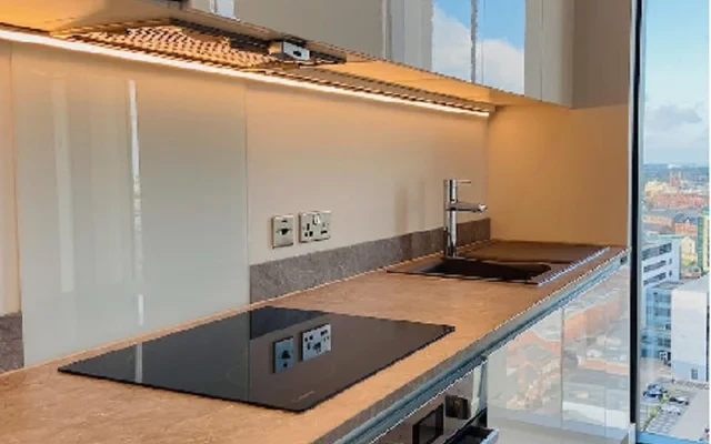903 Hadrian Tower 4