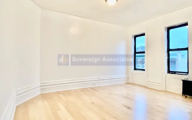 201 West 105th Street 3