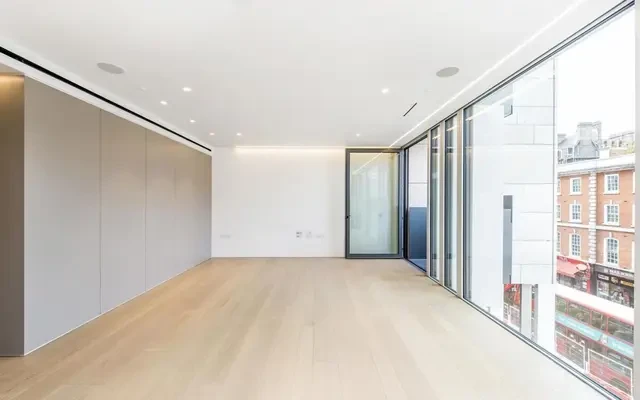 The Nova Building, Buckingham Palace Road, Victoria, London, SW1W 0AJ 4
