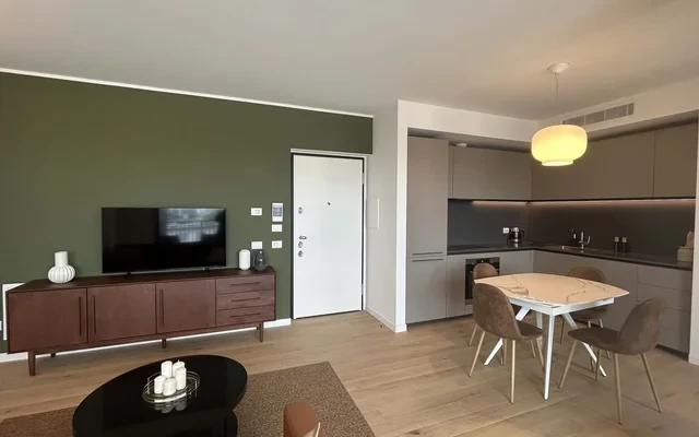 Appartamento in Via Adamello, Milano 2
