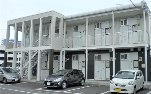 レオパレスラ　テラ 0