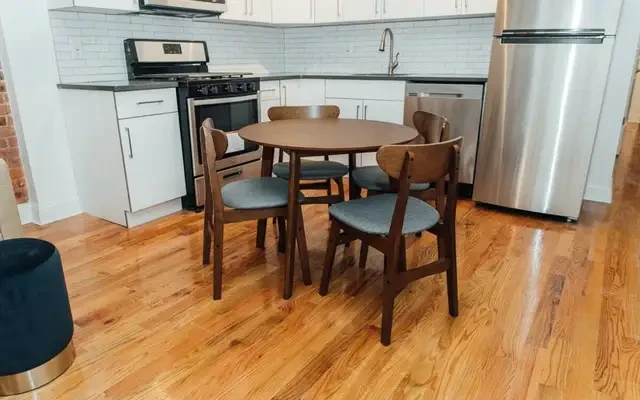 56-50 Myrtle Avenue, New York 4
