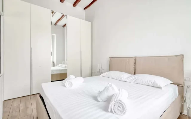 Lovely flat near Naviglio Grande 4