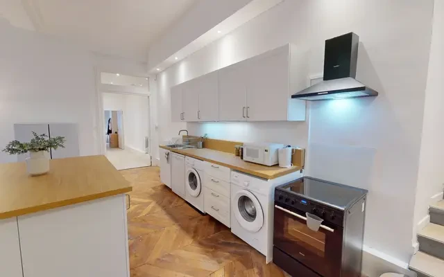 10 Rue de la Republique, 69001 4