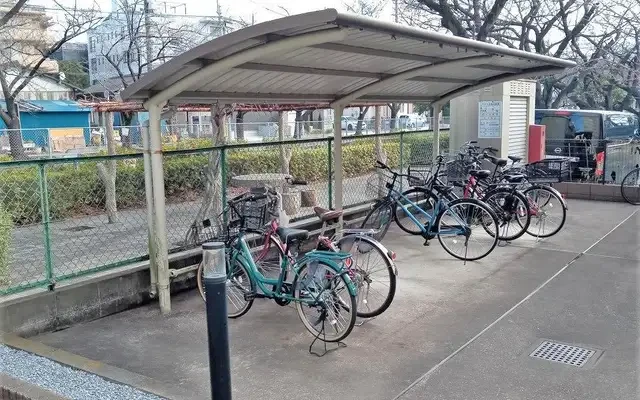 レオパレスフロンティア 4