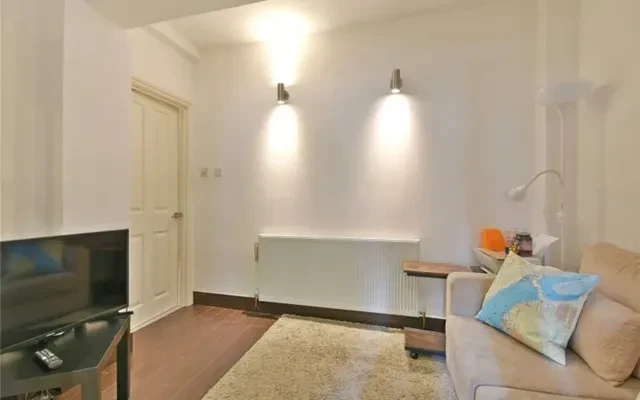 LH-Crowndale Road – Studentenunterkunft in London
