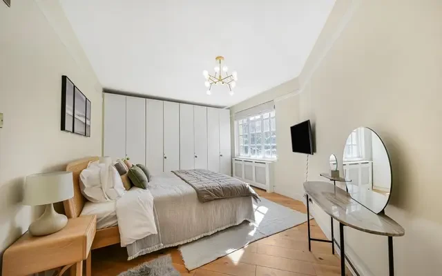 Cropthorne Court, 20-28 Maida Vale, London, W9 1TA 4