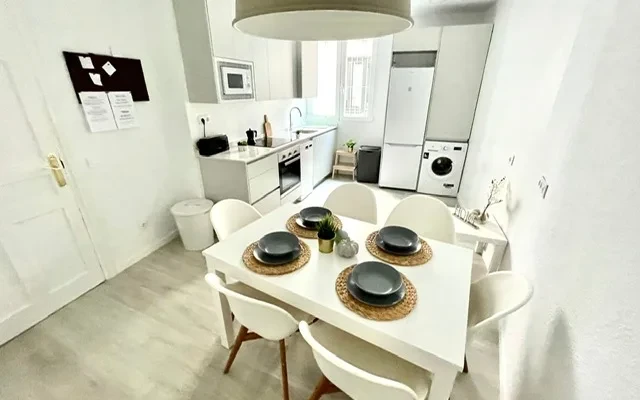 Apt. 3 Floor 4