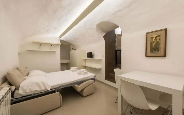 Capponi Place 1
