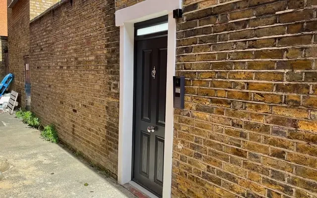 Putney High Street 11080# 2