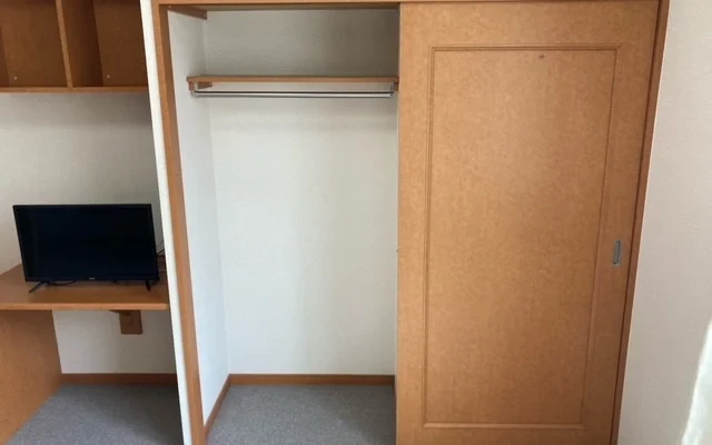 レオパレスコスモス 1