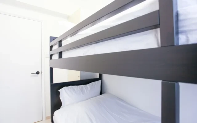 Fortress Hill(7): 2 Bedroom near MTR 3