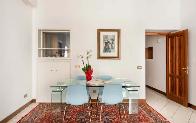 Spacious and Cozy Apartment in the Heart of Rome 3