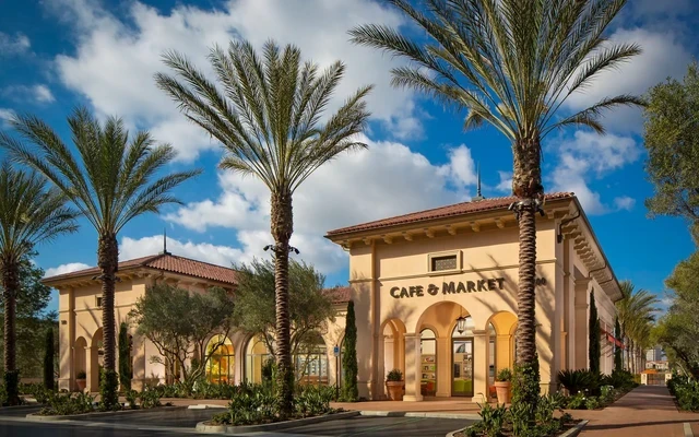 Promenade at Irvine Spectrum 0
