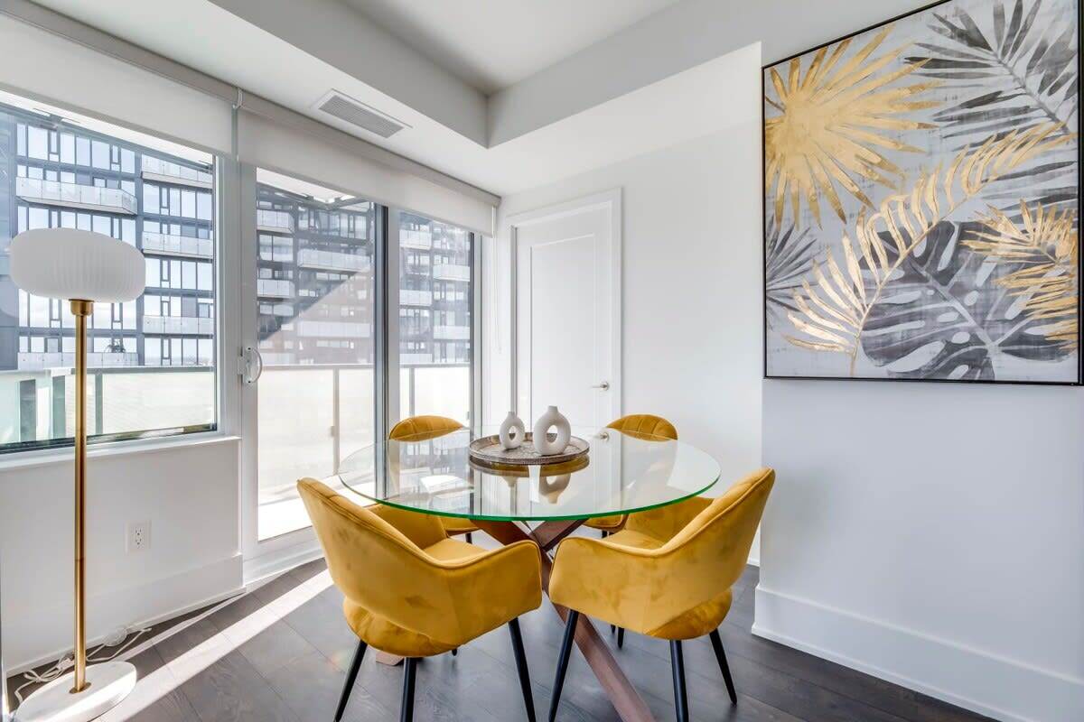 470 front st west 3